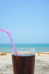 Iced coffee to drink on the beach. ビーチで飲むアイスコーヒー