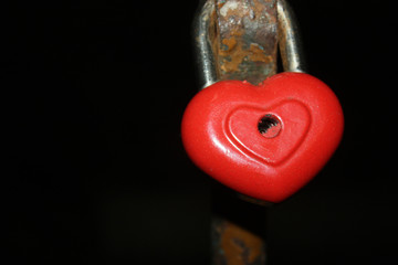 padlock heart