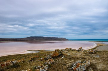 Fototapeta na wymiar Pink salted lake in Crimea