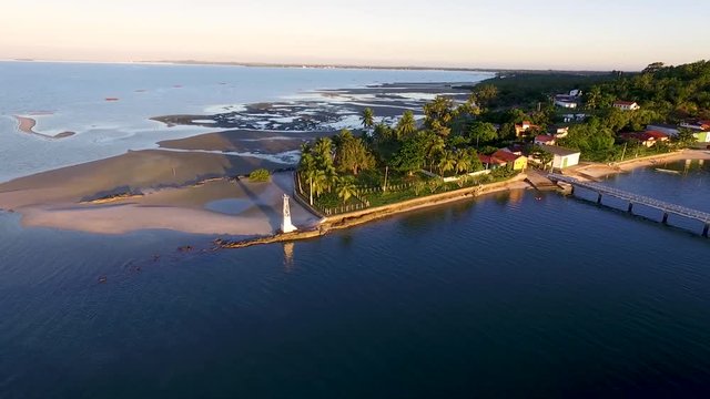 Imagem aerea da Barra do Paragua&ccedil;u, Salinas da Margarida, Bahia
