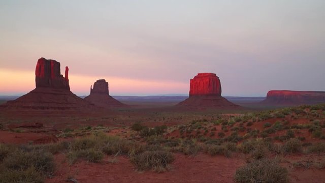 Revealing monument valley at sun rise