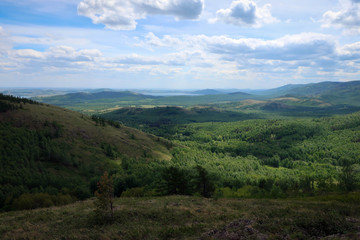 Obraz premium Scenic landscape of South Ural mountains near Kryiktyitau range, Bashkiria, Russia
