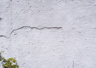 white cracked wall background