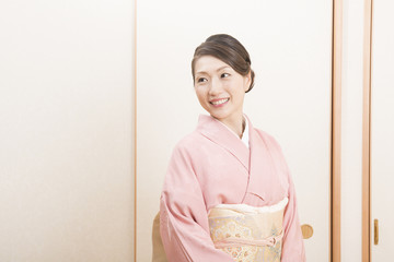 着物を着ている女性