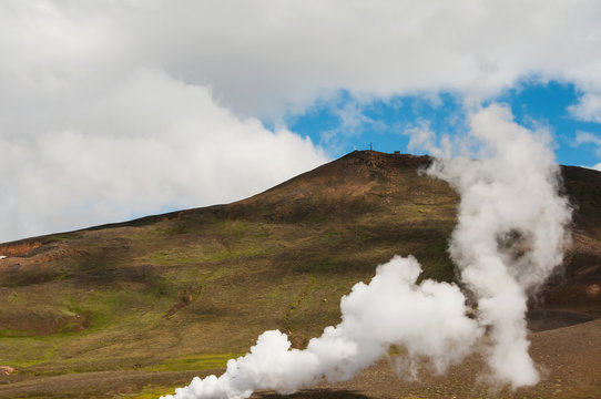 Estação de energia geotérmica na Islândia