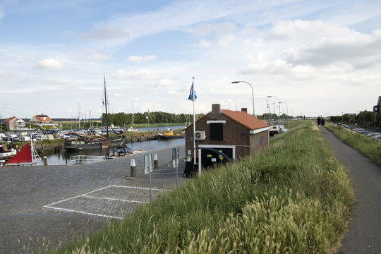 harbour of Tholen, protected by a dike