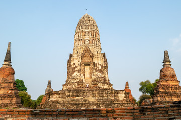 Fototapeta na wymiar View of Wat Ratchaburana which is the ancient Buddhist temple in the Ayutthaya Historical Park, Ayutthaya province, Thailand. 