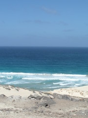 Fototapeta na wymiar unberührte Natur - der Strand auf Sao Vicente