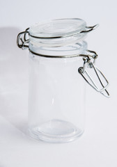 Glas mit Schnappverschluss