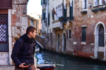 Fototapeta na wymiar A man in Venice, 