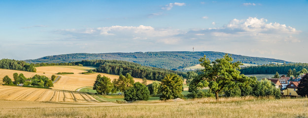 Panorama in Taunusstein mit Hoher Wurzel