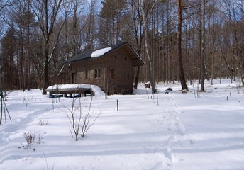 冬の山小屋