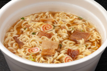 カップラーメン