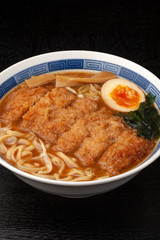 とんかつ ラーメン