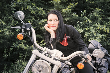 Donna con Moto Americana