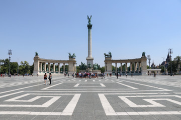 Fototapeta na wymiar Hero's square in Budapest