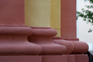 Säulen der St. Paulin Kirche
