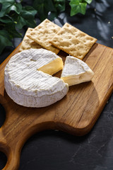 チーズとクラッカー