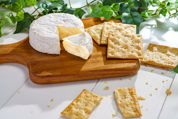 チーズとクラッカー