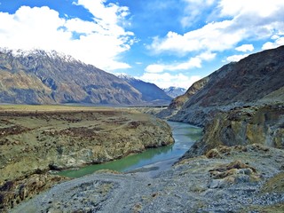 Indus river flowing through Karakorum mountain range