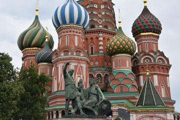 Fototapeta na wymiar cathédrale Saint-Basile, Moscou