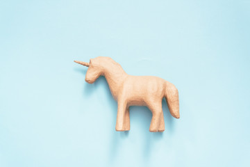 Paper mache unicorn © arinahabich