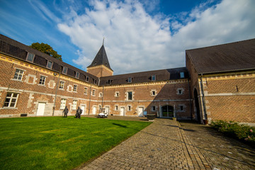 Fototapeta na wymiar courtyard of a castle in belgium