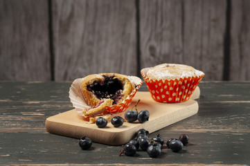 pieczone babeczki z jagodami © iwona666