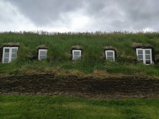 Glaumbaer, conjunto de casas em turfa datado de fins de 1800, que reproduzem um estilo de constru&ccedil;&atilde;o usado por s&eacute;culos na Isl&acirc;ndia