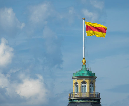 Badische Flagge auf dem Schlossturm, Karlsruhe