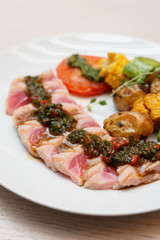 Grilled tuna and vegetables with salsa