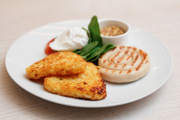 Chicken sausage and hash browns