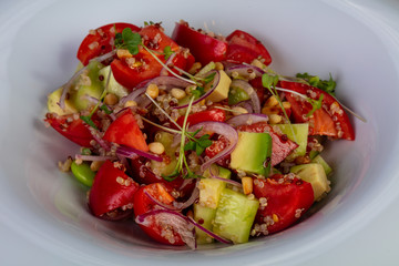 Salad with Kinoa and vegetables