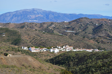 Fototapeta na wymiar Macharaviaya, panorámica, Axarquía, pueblo, Málaga, paisaje rural.