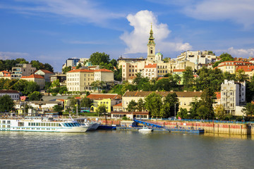 Historic center of Belgrade on the banks of the Sava River - obrazy, fototapety, plakaty
