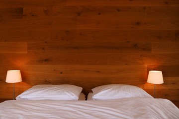 Hotelzimmer Doppelbett