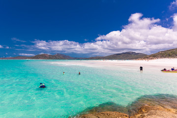 WHITSUNDAYS, AUS - SEPT 22 2017: Amazing Whitehaven Beach in the Whitsunday Islands, Queensland