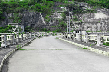 puente hacia los mineros RD presa