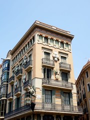 Fototapeta premium Facade of one of the beautiful houses on La Rambla in Barcelona.