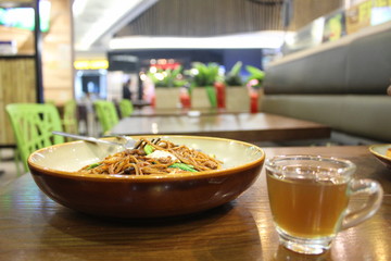 Noodle and Tea