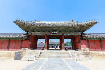 Obraz premium Changgyeonggung palace scene in Seoul