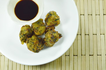  fried Guizhou of dumpling stuffed slice garlic chive dipping with soy sauce