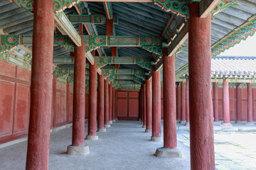Fototapeta na wymiar Changgyeonggung palace scene in Seoul