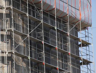 Luftschurtzbunker, Abdeckplane, Baustelle, Bauger&uuml;st