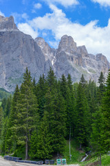 Fototapeta na wymiar Plattkofel and Langkofel mountain ranges on the Dolomites