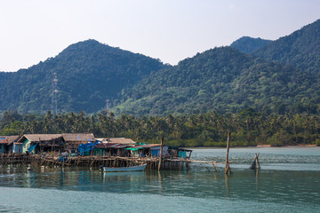 Fototapeta na wymiar Houses on stilts in the fishing village of Bang Bao, Koh Chang, Thailand