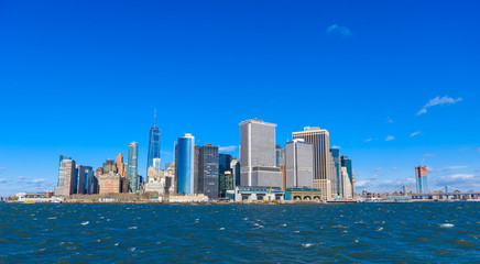 Obraz premium Panorama of New York City with Manhattan Skyline over Hudson River - USA