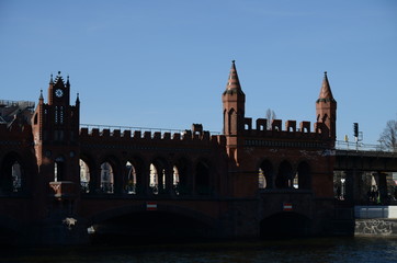Fototapeta premium Berlin Spree Sightseeing Tour