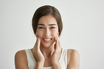 woman with toothache