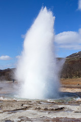 Fototapeta na wymiar Strokkur geysir eruption at the Geysir geothermal Park in Iceland